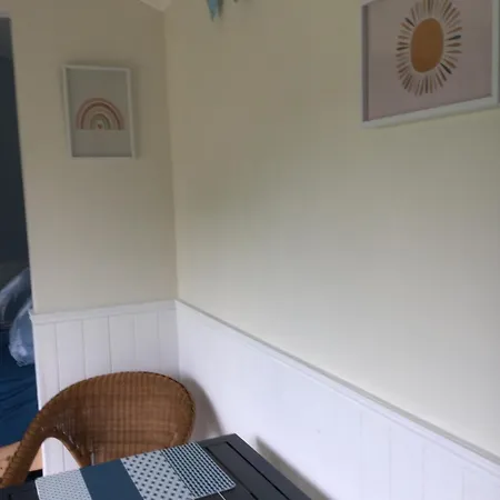La Petite Maison Bleu